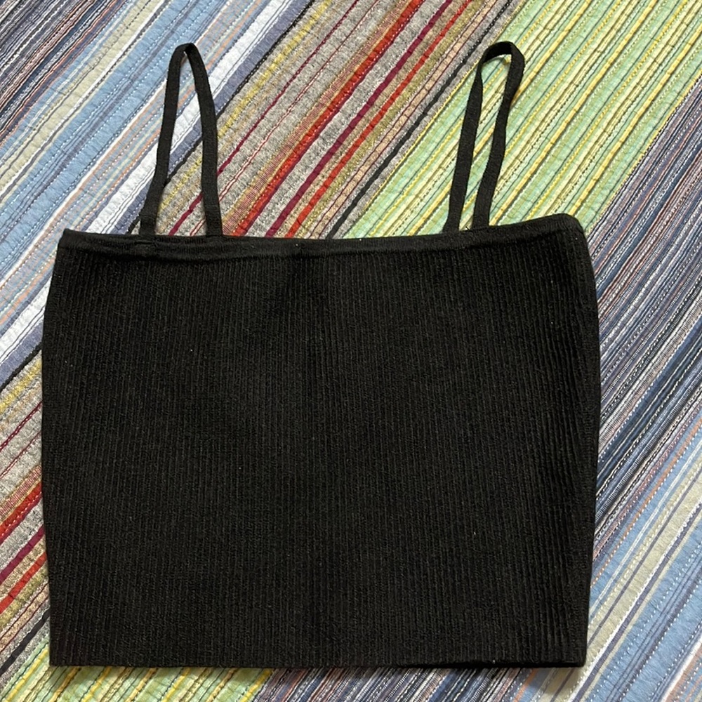 Kendall & Kylie black crop top